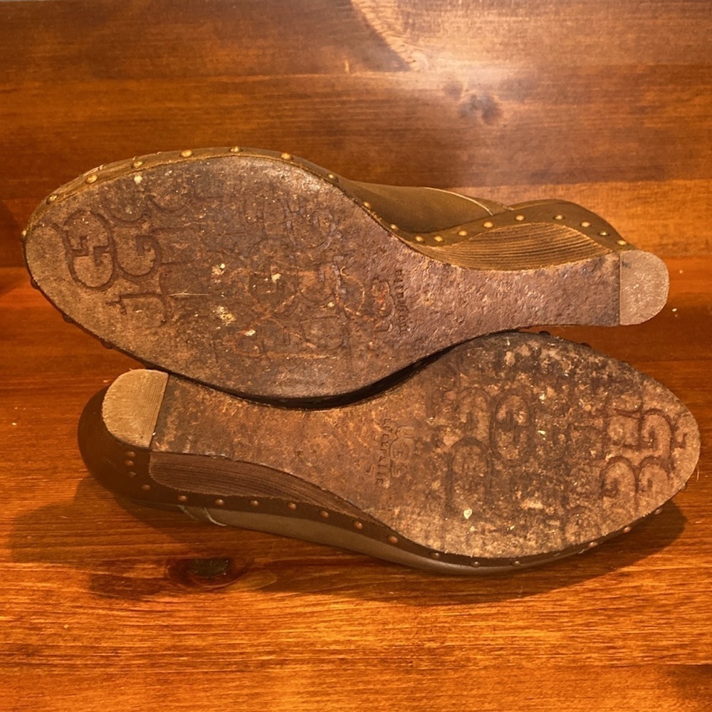 Ugg Australia Abigail chocolate Brown Leather Clogs Wedge Sandals Studded Sz 10 - Picture 9 of 13
